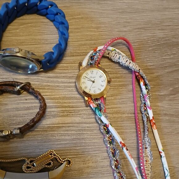 Huge Watch Lot of 25+ Mixed Brands Vintage & Modern Parts/Repair Untested-Box 48 main image 7
